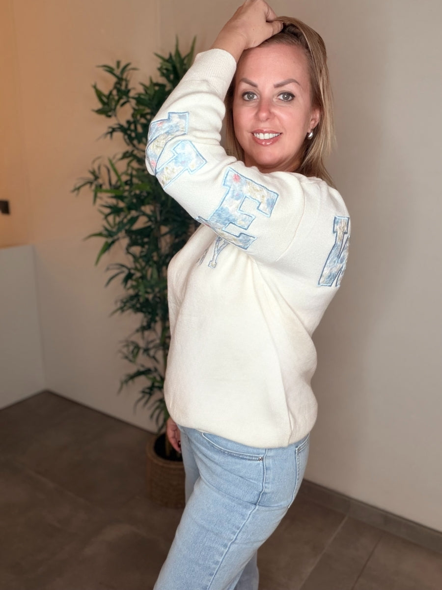 GIA TU PULL NEW YORK BLAUW MET BLOEMENPRINT