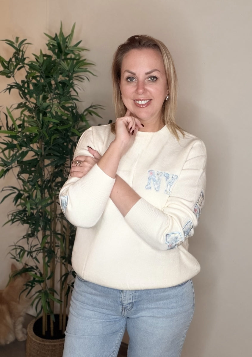 GIA TU PULL NEW YORK BLAUW MET BLOEMENPRINT