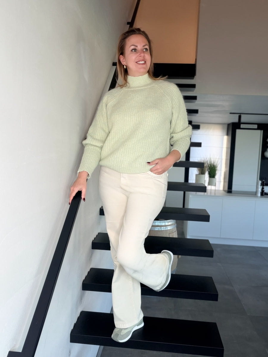 GINA BROEK ECRU MET VLECHT DETAILS