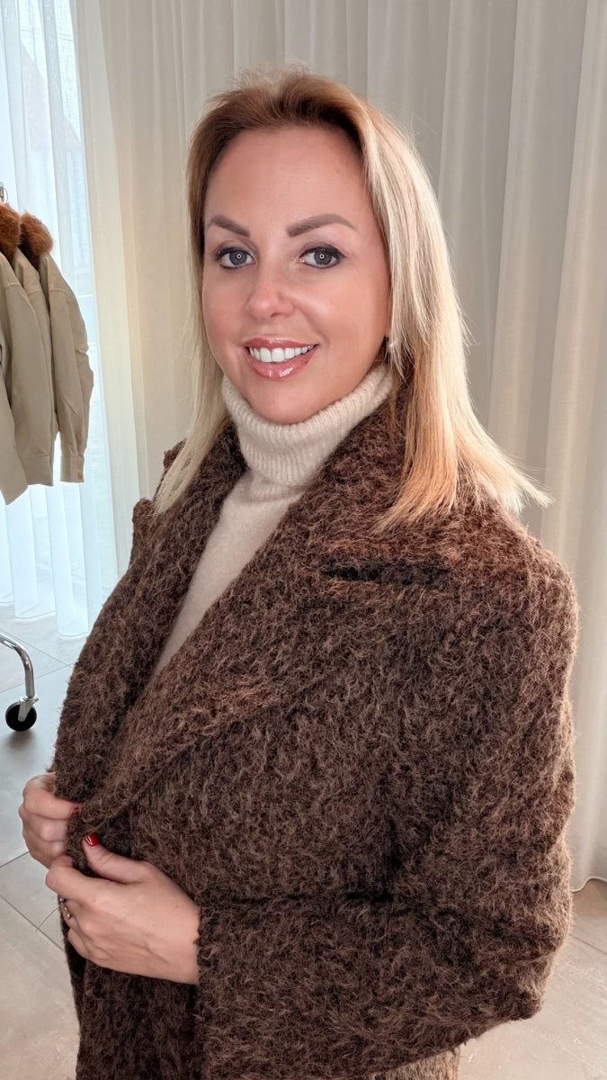 AMELY MANTEL TU BRUIN