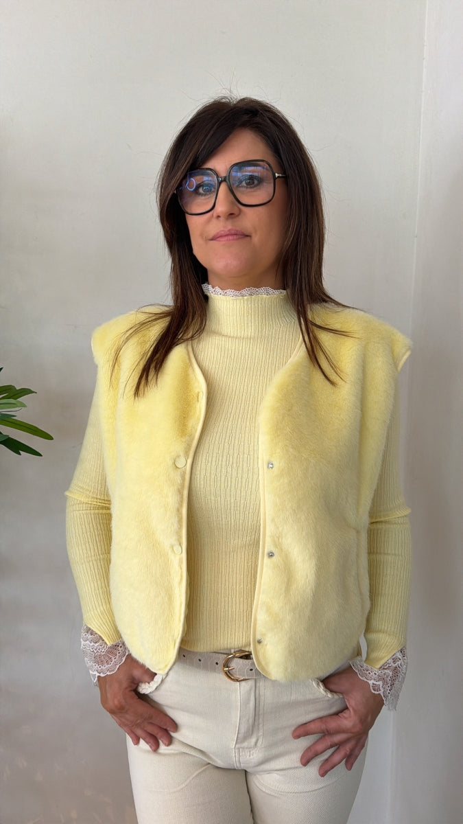 GERDA SOUSPULL MET KANTEN DETAIL GEEL